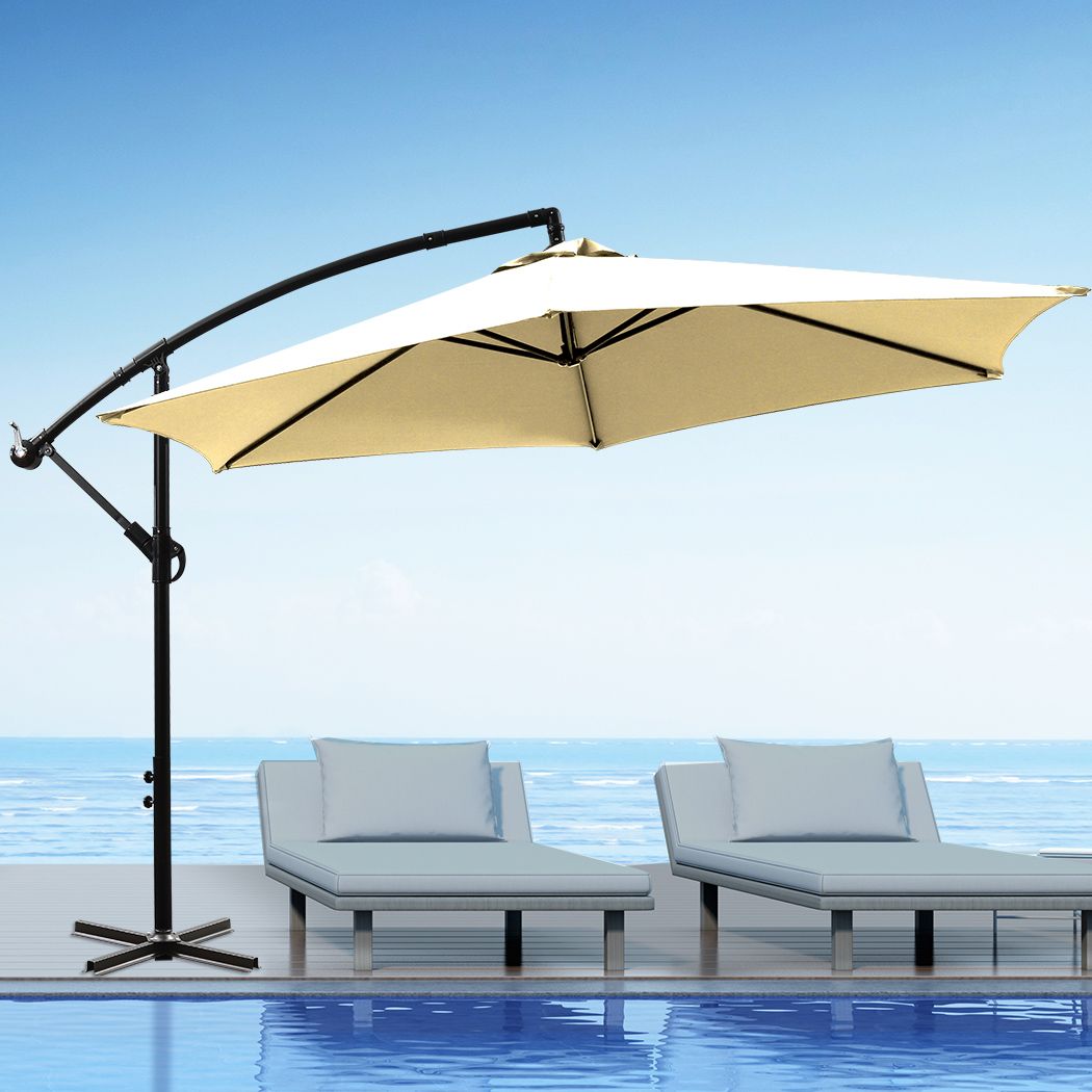Cantilevered Outdoor Umbrella (M)